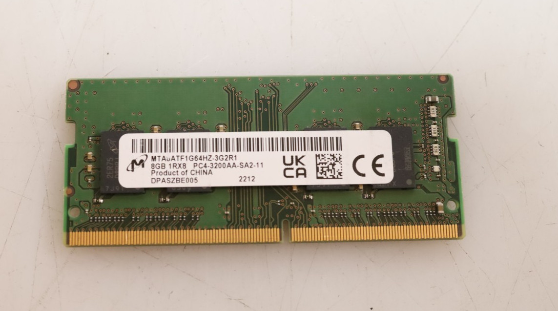 8GB Micron MTA8ATF1G64HZ-2G6E1 DDR4 PC4-2666V SODIMM Laptop Memory