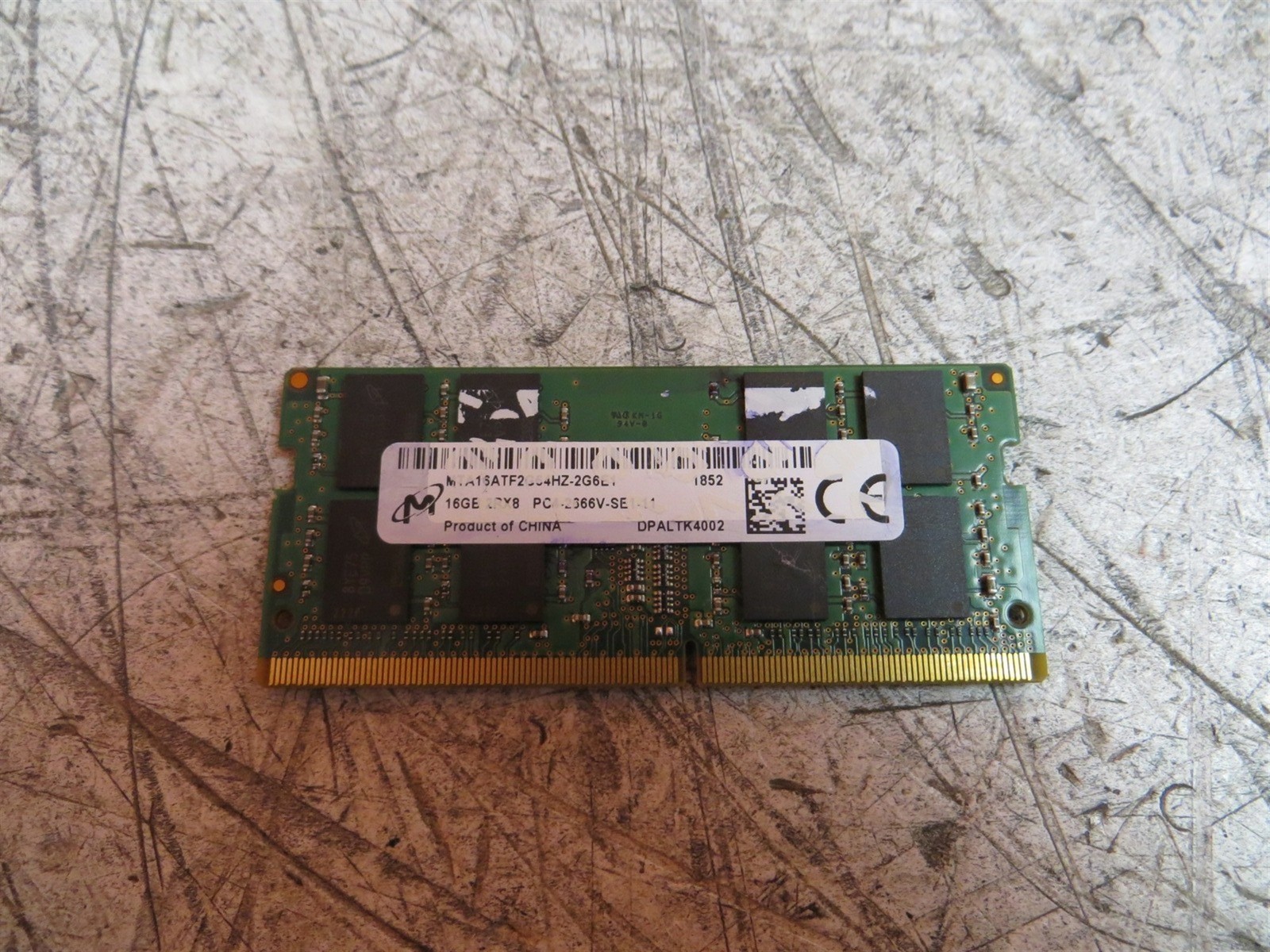 Micron MTA16ATF2G64HZ-2G6E1 16GB PC4-2666V DDR4 Laptop RAM See Description