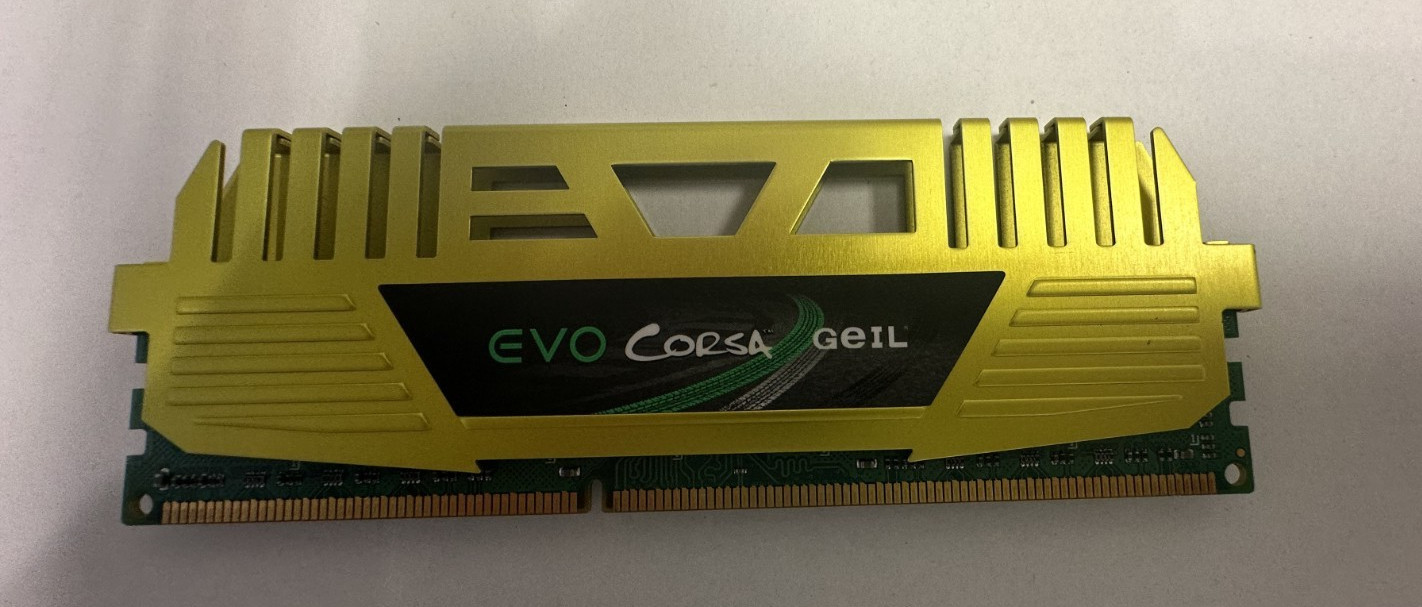 GEIL EVO CORSA 8GB DDR3 2400MHZ PC3-19200