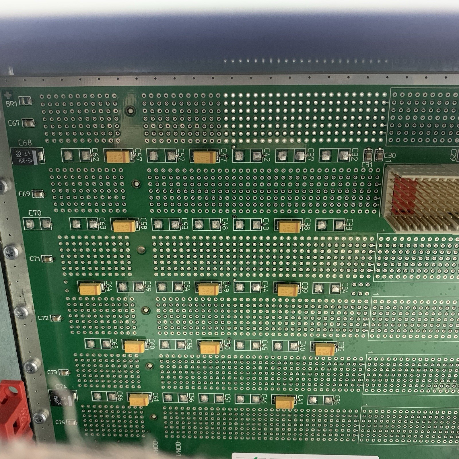 Siemens Hipath 4000 Communications Server Frame Chassis No Boards No PSUs