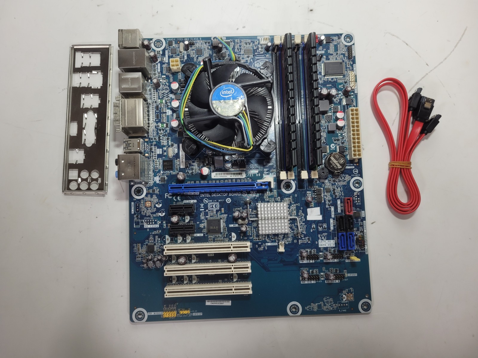 Intel Desktop Board DH67CL Core i5-2500K, 4GB RAM, IO Shield #1415