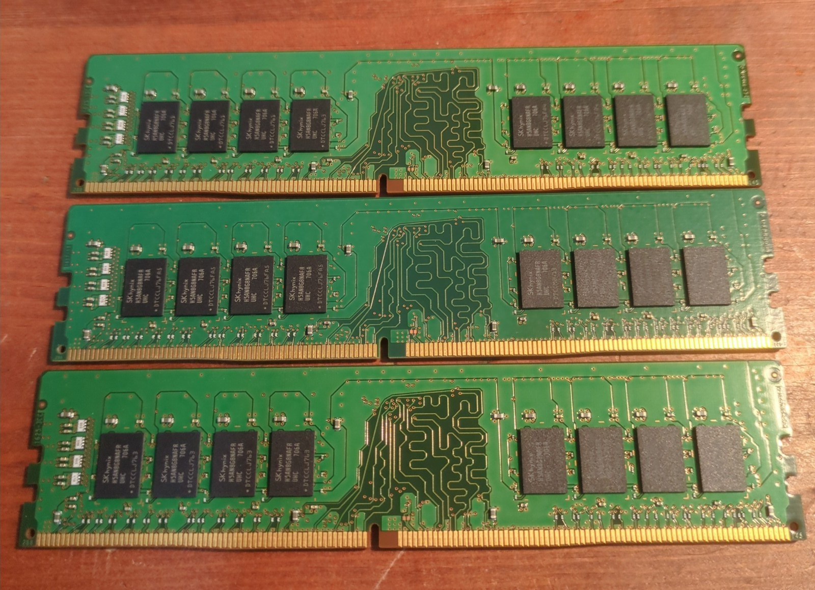 1x 16GB SK Hynix 2Rx8 PC4-2400T DDR4 Desktop Memory RAM HMA82GU6AFR8N-UH N0 AC