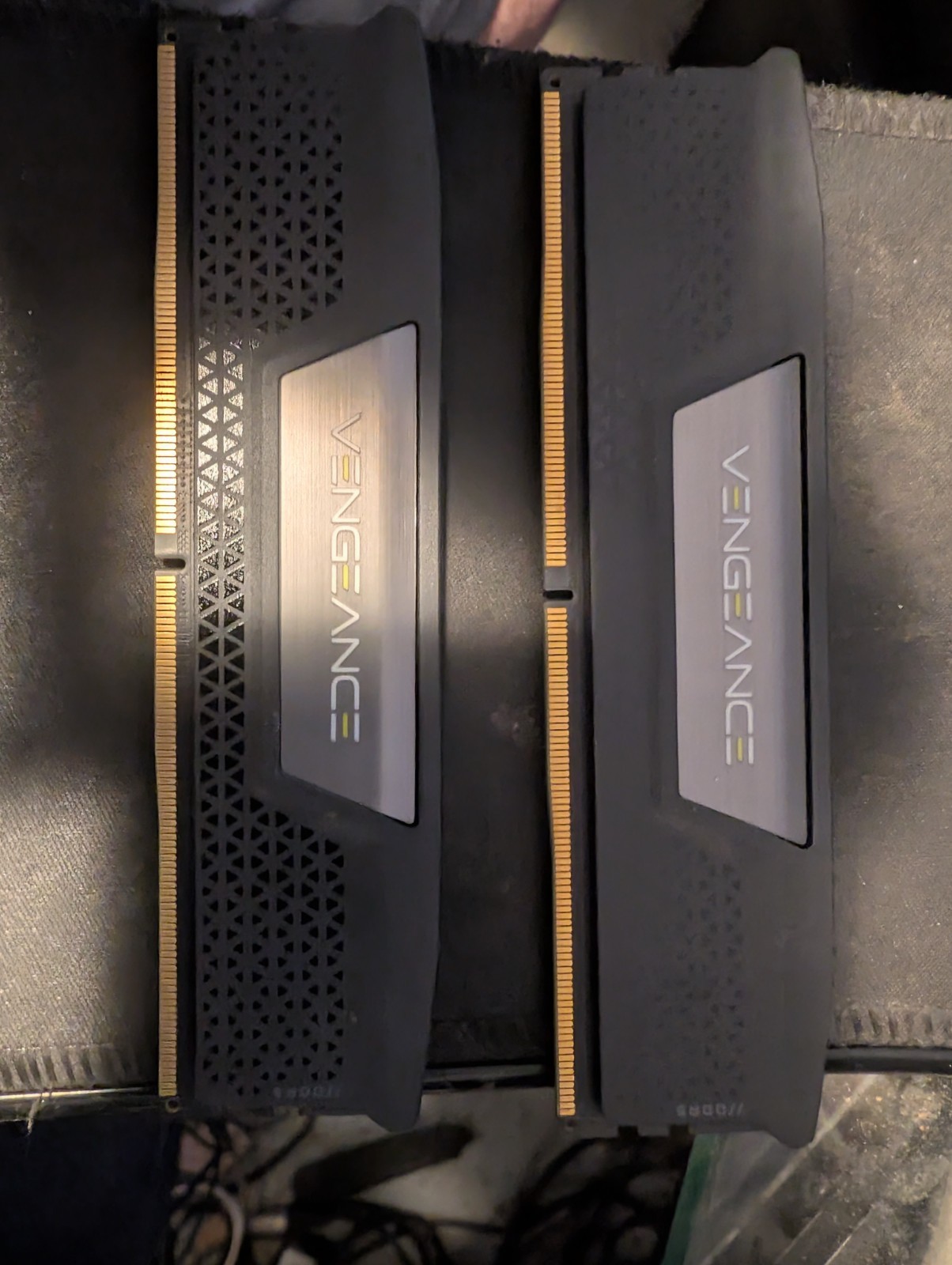 CORSAIR VENGEANCE DDR5 RAM 32GB (2x16GB) 4800MHz CL40 Intel XMP iCUE Compatible