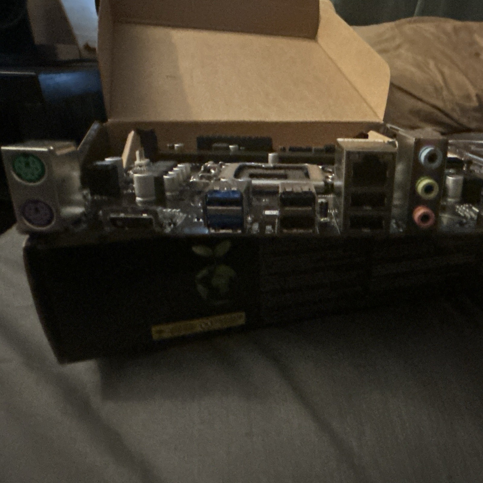 GIGABYTE GA-H110M-A MicroATX LGA1151 DDR4 2-Slot HDMI USB 3.0