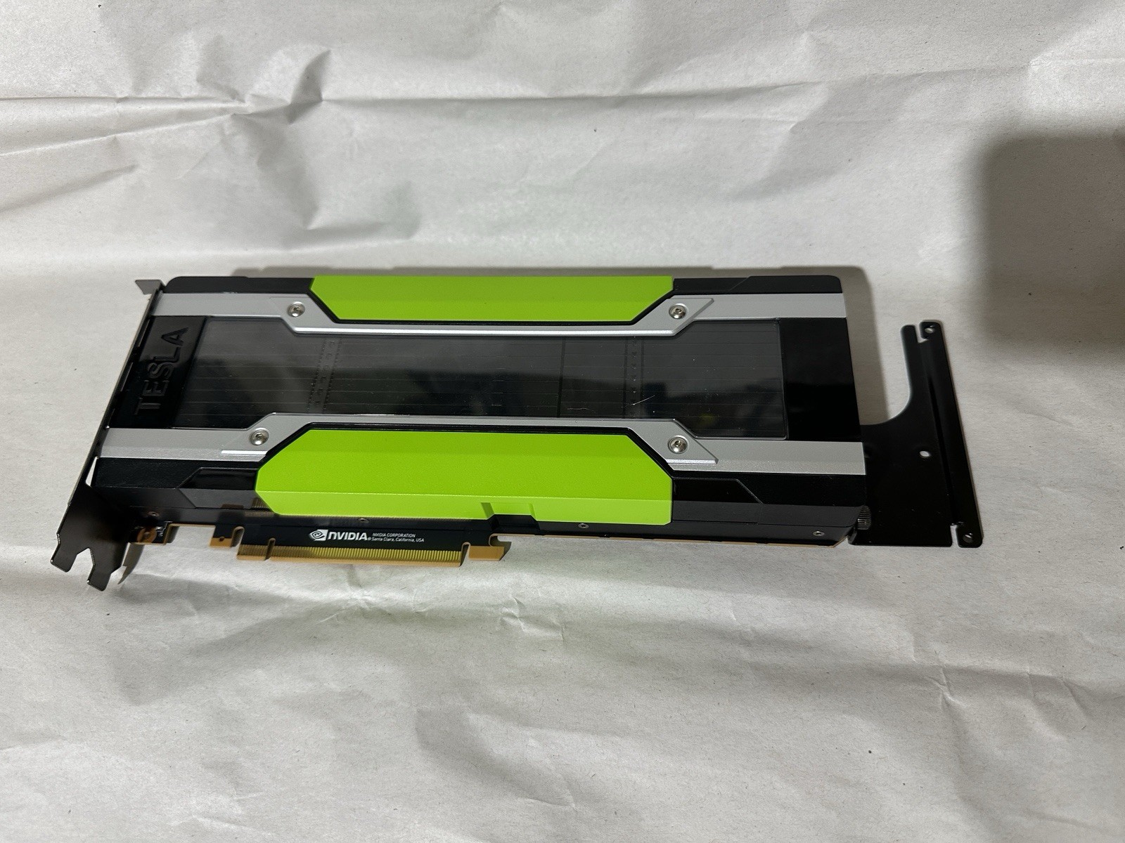 Nvidia Tesla P100 16GB Graphics Video Cards GPU Card PH400 699-2H400-0201-530