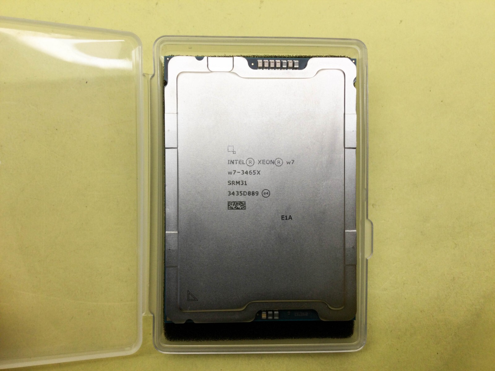 SRM31 Intel Xeon W7-3465X 2.50 GHz 28-CORE 75MB Cache FCLGA4677 Processor