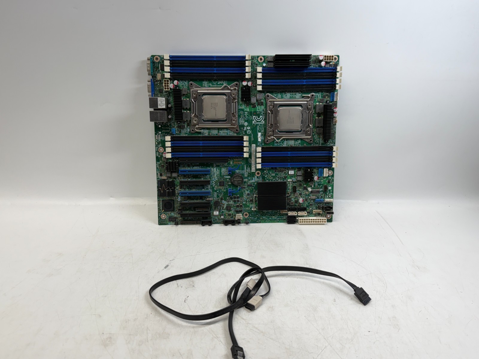 Intel S2600CP2 G56797-510 Intel LGA 2011 2x Xeon E5-2680V2 DDR3 ECC