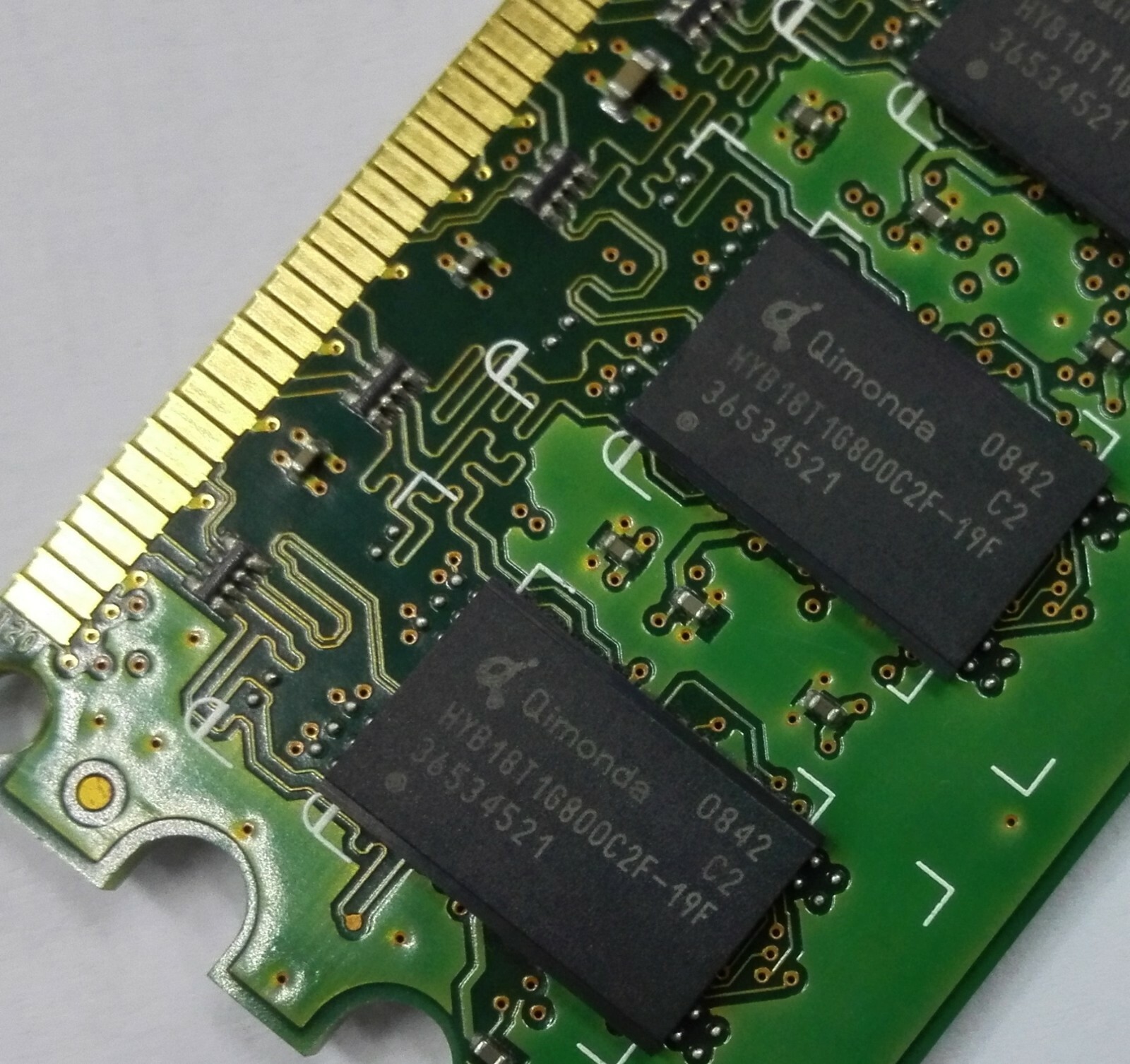 Qimonda 2GB DDR2 1066 1111MHz Desktop RAM PC2-8500 Good Condition
