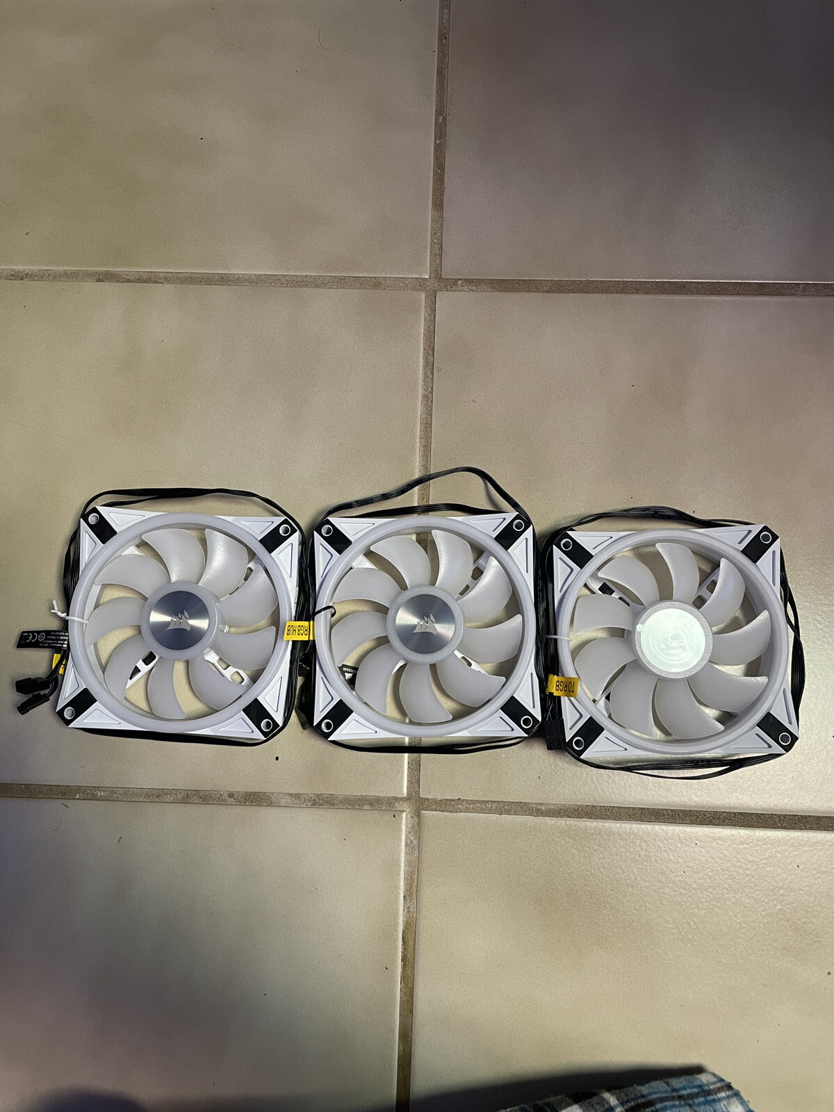 Corsair CO9050104WW PWM Triple Fan Kit – White