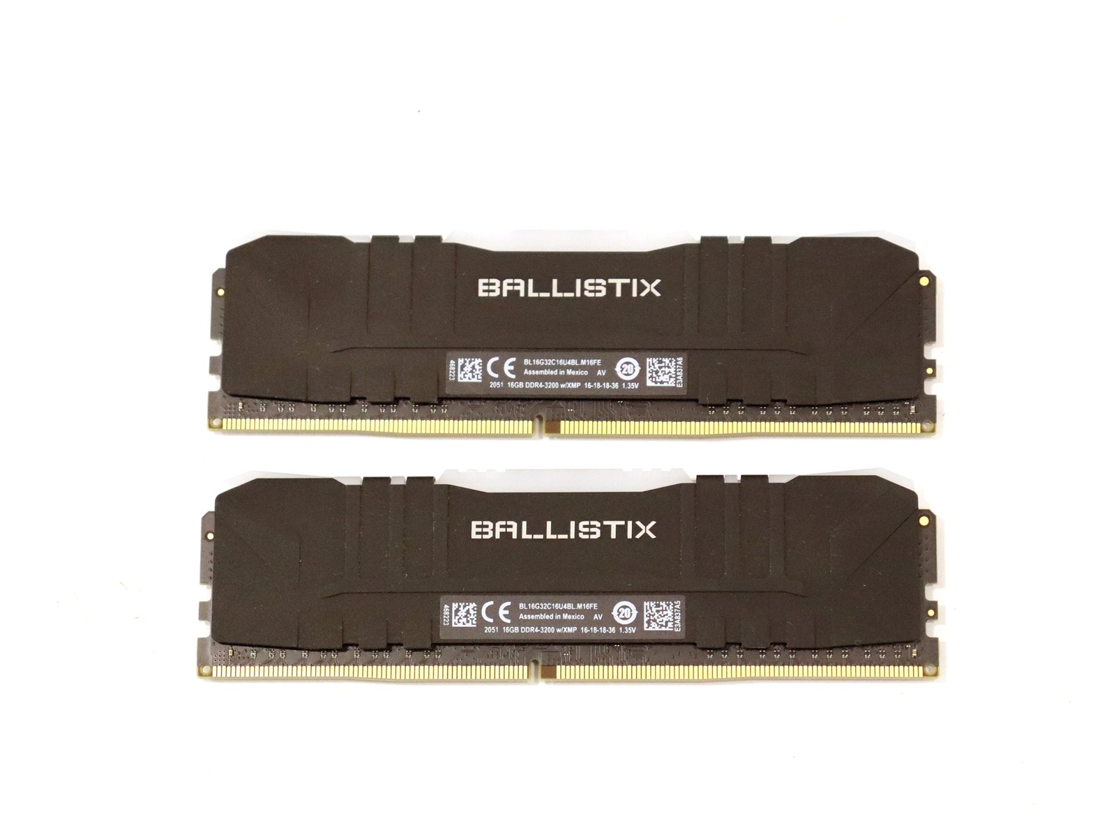Crucial BALLISTIX 32GB (2x16GB) DDR4-3200MT/s Memory | BL16G32C16U4BL.M16FE