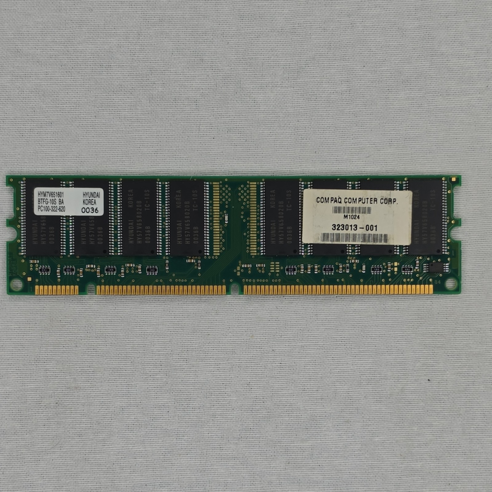 Compaq 64MB SDR SDRAM DIMM PC100 168-Pin 1x64MB 323013-001 HYMV7V651601
