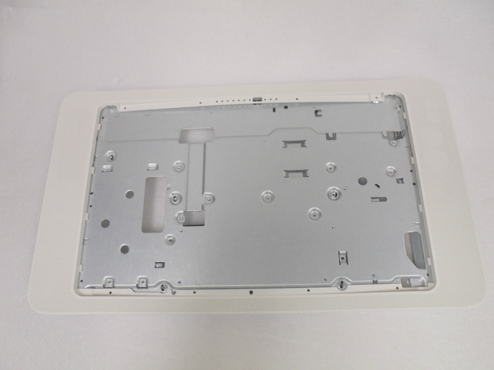 NEW DELL Studio 1909 18.5 Inch LCD Top Back Panel Fiber Optics Frame 1b03s9w00