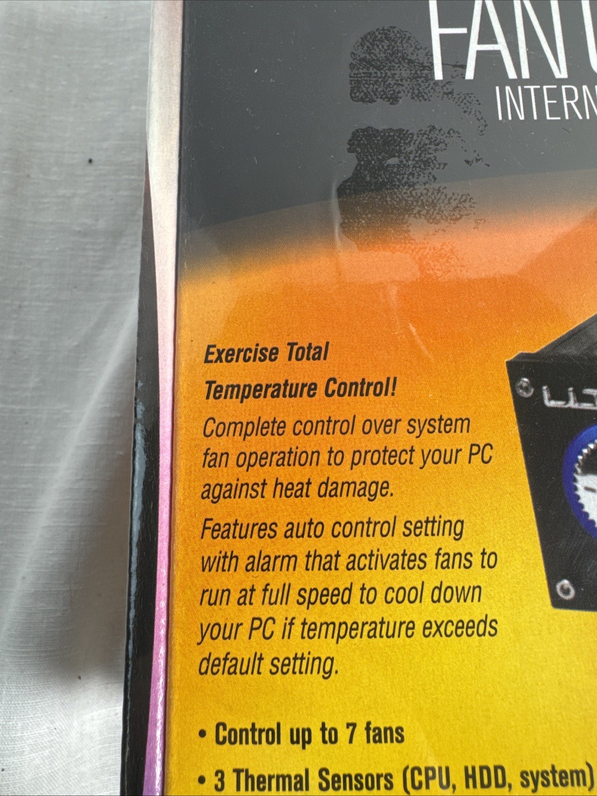 ULTRA Fan Commander Internal Multiple Fan Controller CPU,HDD Color NEW IN BOX
