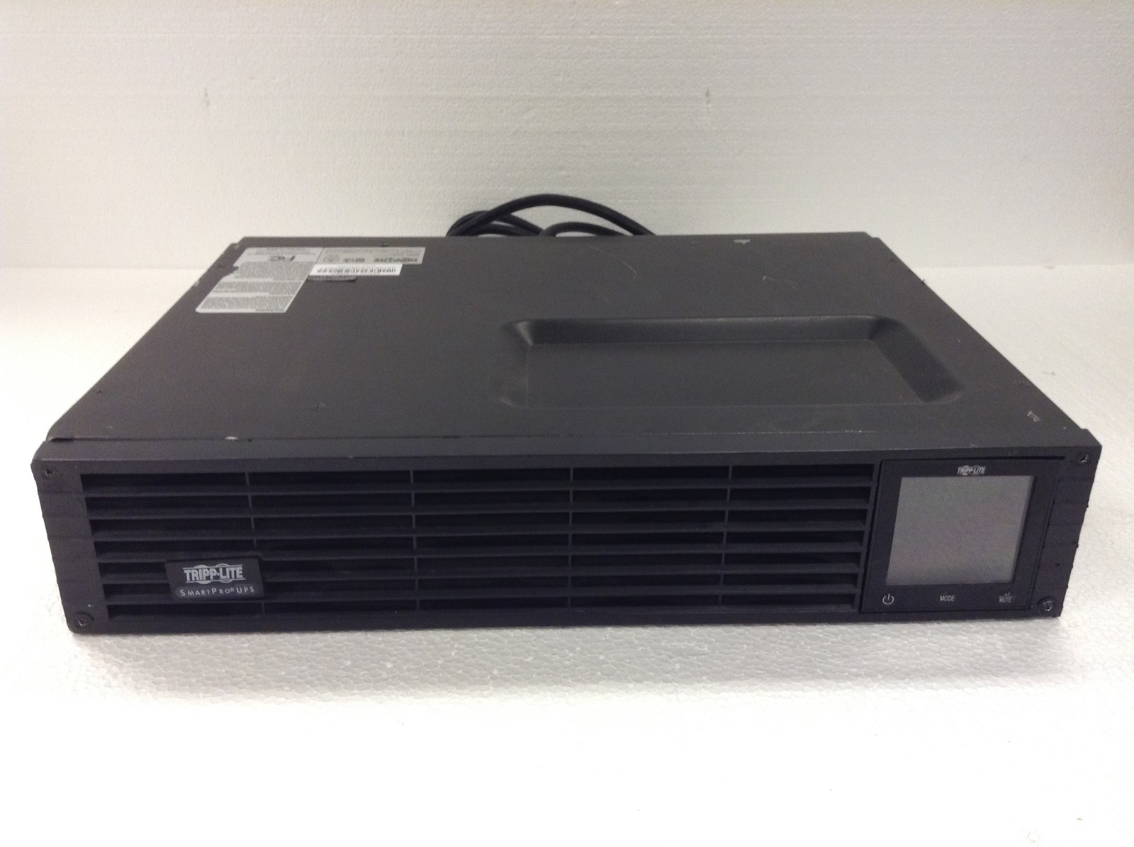 Tripp Lite SmartPro SMART1500RM2U 1500VA UPS Battery Backup No Battery FREE SHIP
