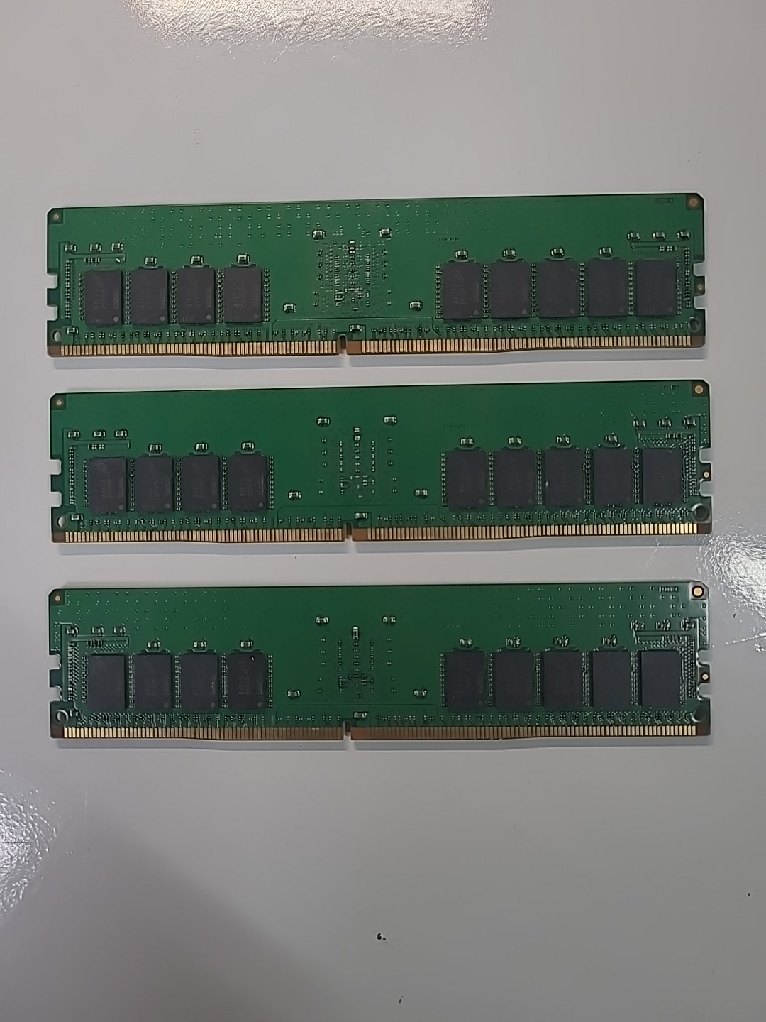 Lot Of 3 MICRON 16GB 2RX8 PC4-2666V-R2 MTA1BASF2G72PDZ-2GE1SI DDR4 UDIMM