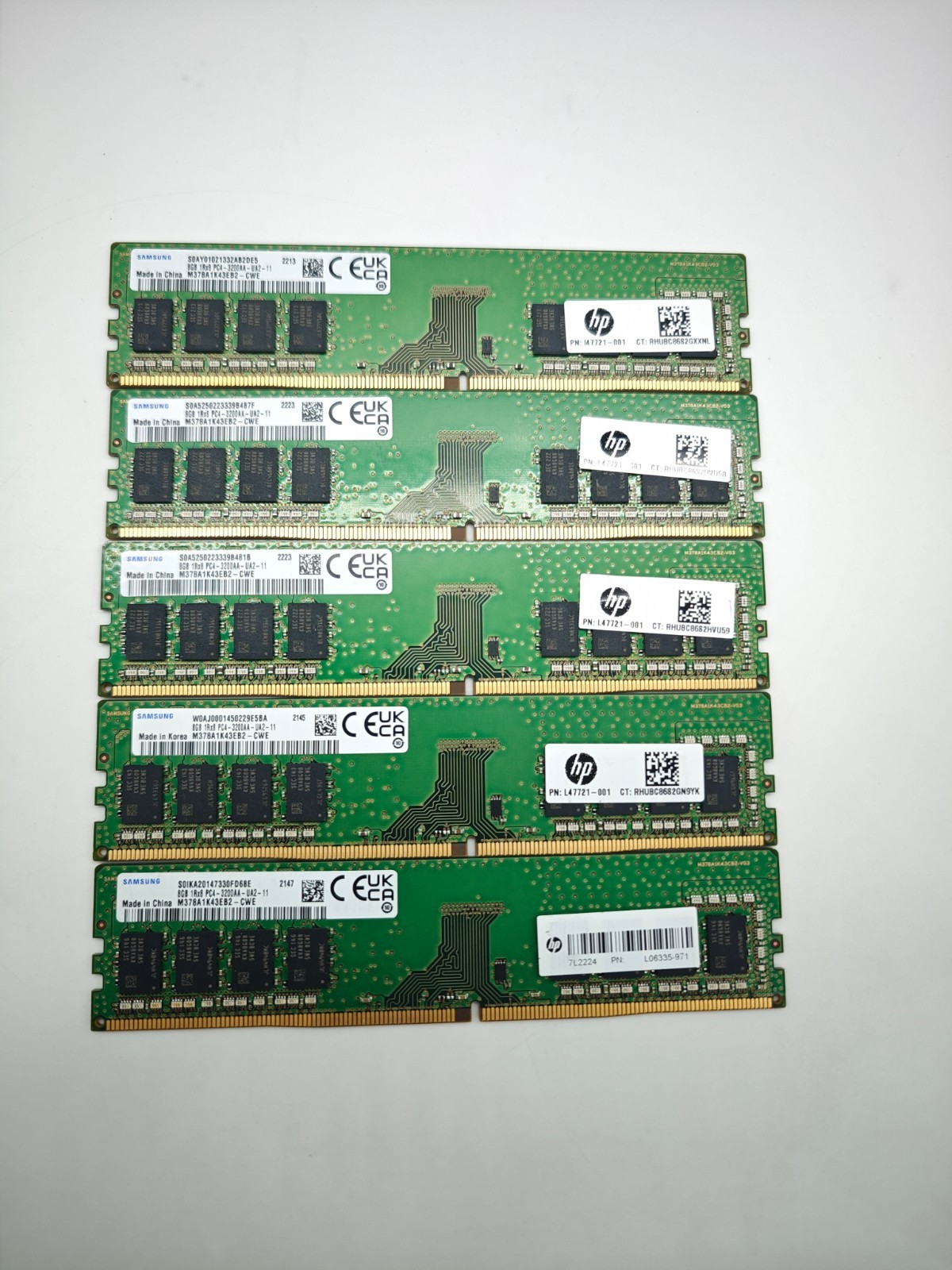 lot of 5 Samsung 8GB DDR4 1Rx8 3200MHz Unbuffered UDIMM (M378A1K43EB2-CWE)