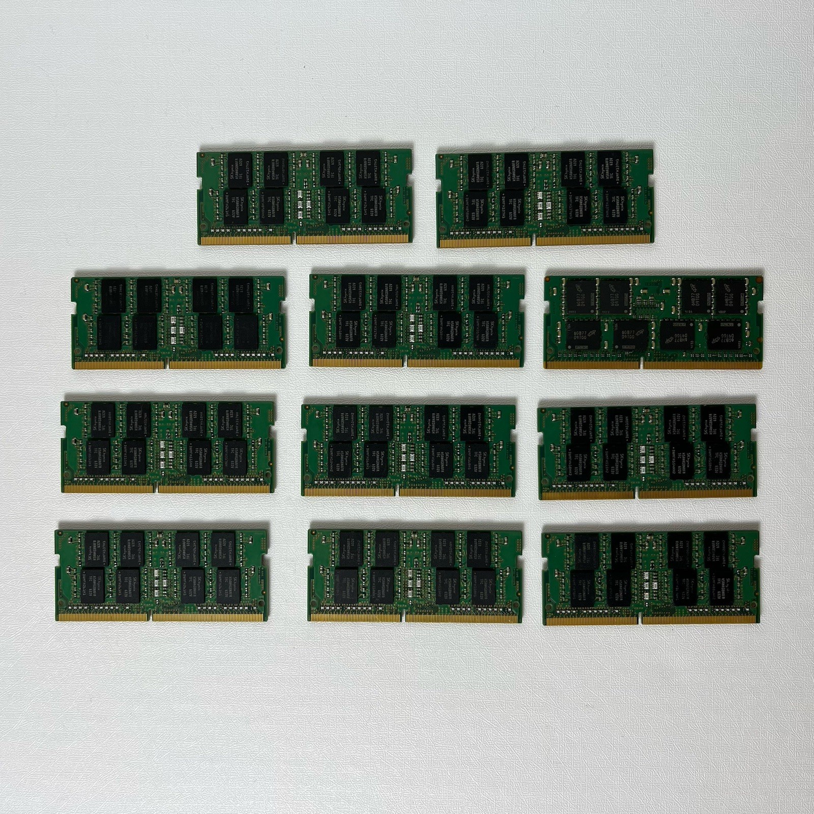 LOT of 88GB, SK hynix 8GB 2Rx8 PC4-2133P SODIM HMA41GS6AFR8N & Micron 8GB 2R8X