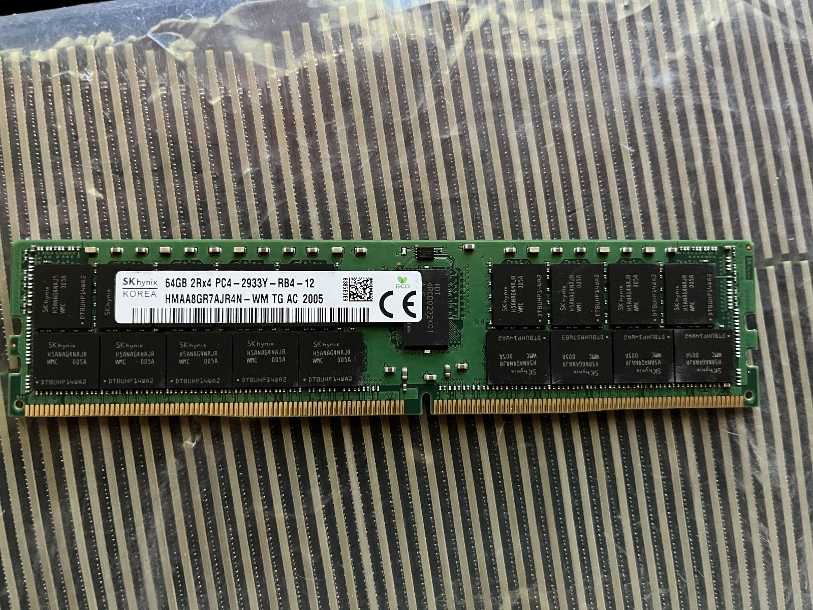 SK Hynix 64GB DDR4 2933MHz HMAA8GR7AJR4N-WM PC4-2933Y 2RX4 ECC RDIMM Server RAM