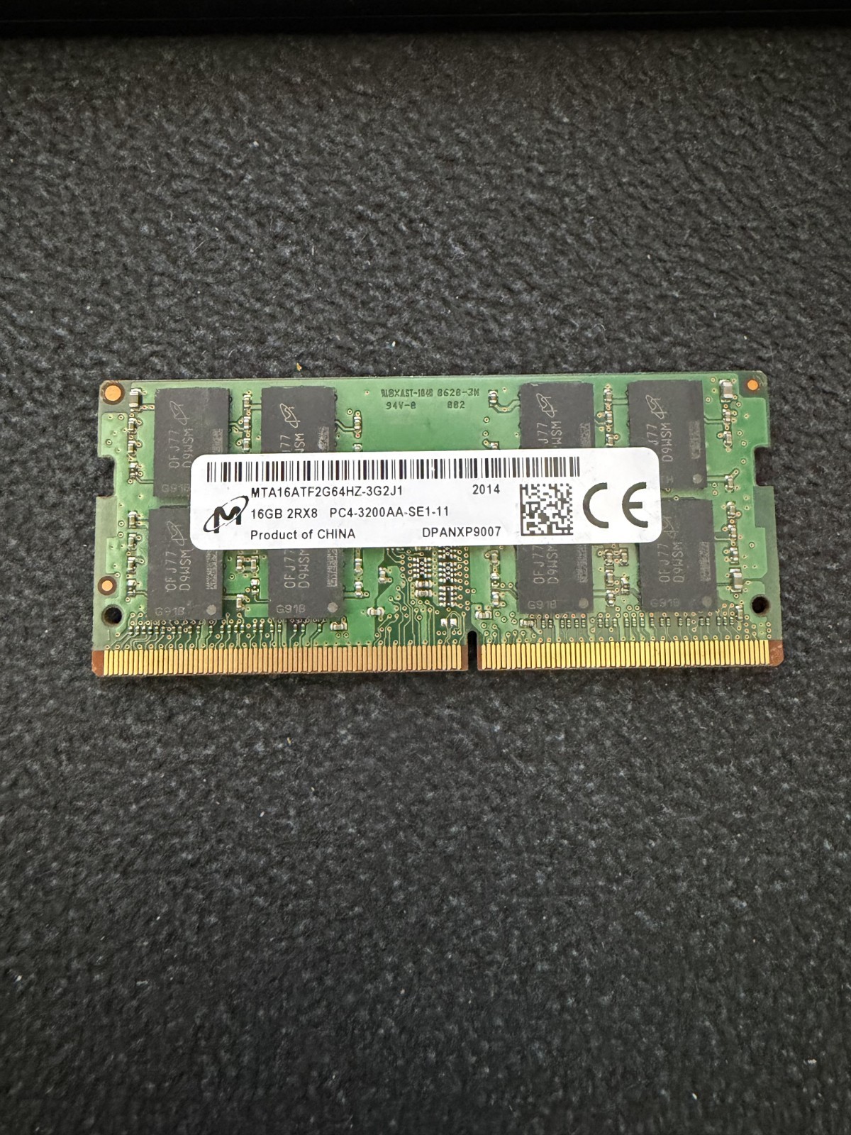 Micron 16GB 2Rx8 PC4-3200AA SO-DIMM Memory RAM MTA16ATF2G64HZ-3G2J1