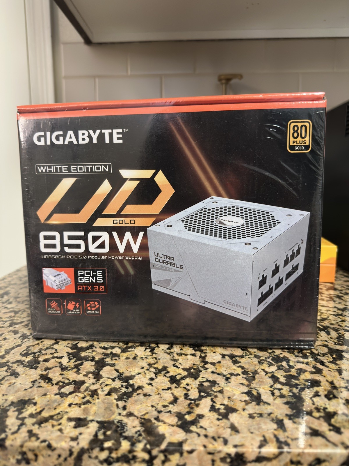 GIGABYTE PG5W PCIE 5 ATX Fully Modular Gaming Power Supply 80+ Gold PSU White