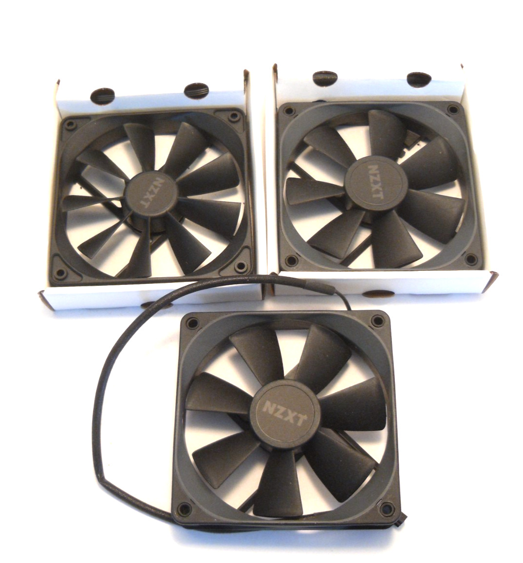 3 -NZXT RF-AP120-FP 120mm 4-Pin 12DC 0.32A Fluid Dynamic Bearing Black Fan