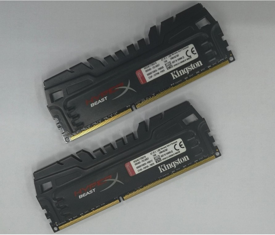 Kingston Hyperx 2 x 8GB DDR3 2400 Desktop DIMM RAM HX324C11T3K2/16 PC3-19200