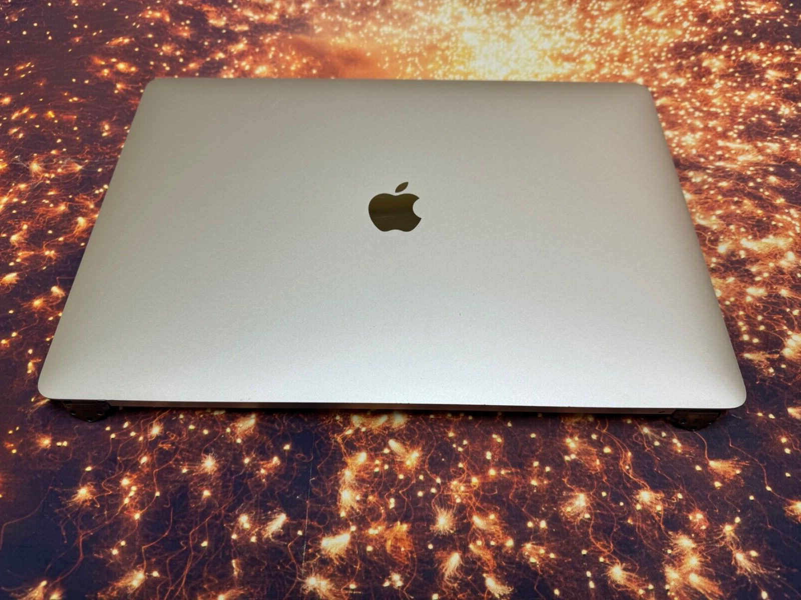 Genuine LCD Screen Assembly 13′ Macbook Pro A1989 A2159 A2251 2018 2020.GRADE B+