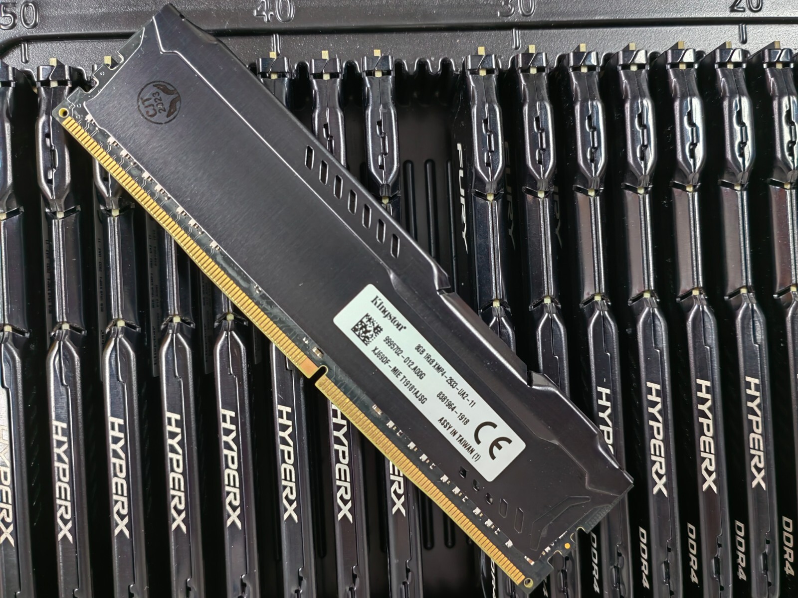 DELL Kingston 8GB DDR4 2933MHz Desktop RAM 1Rx8 XMP4-2933-UA2-11 XJ69DF-MIE DIMM