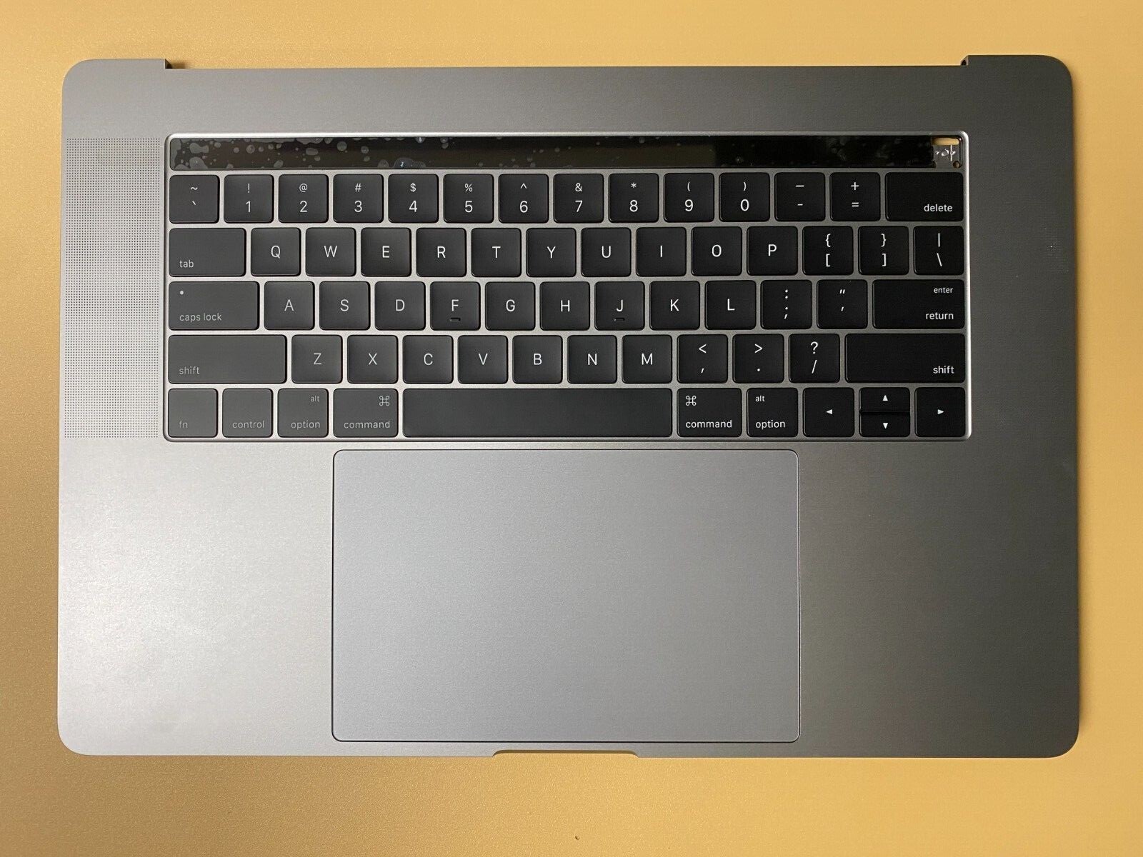 Apple MacBook Pro 15″ A1707 2017 Top Case w/ Touchpad & Battery Space Gray OEM