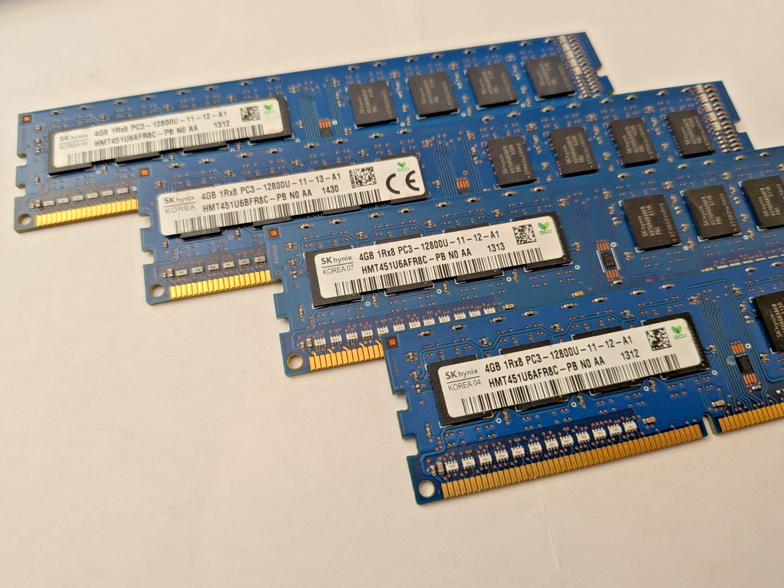 16GB (4x4GB) SK Hynix PC3-12800U DDR3-1600 Desktop RAM HMT451U6BFR8C-PB 1Rx8