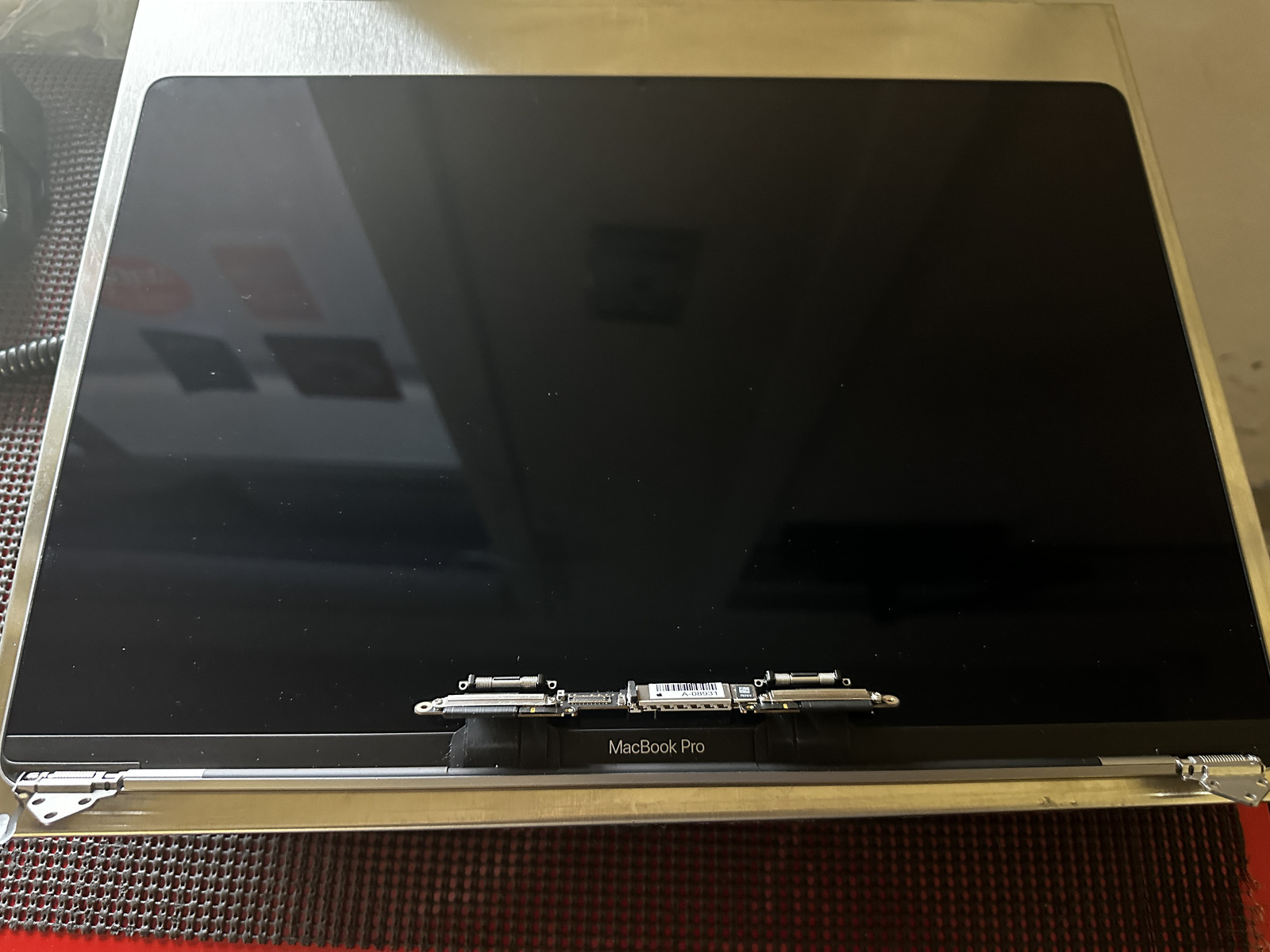 Apple Macbook Pro Retina A2141 2019 16″ Space Gray LCD Screen Assembly Grade B!