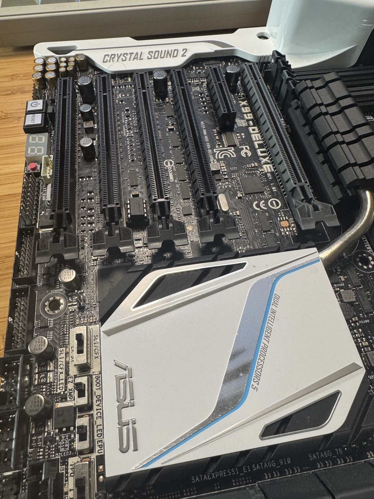 Asus X99-Deluxe Intel 2011 socket Motherboard + Intel i7-5820k