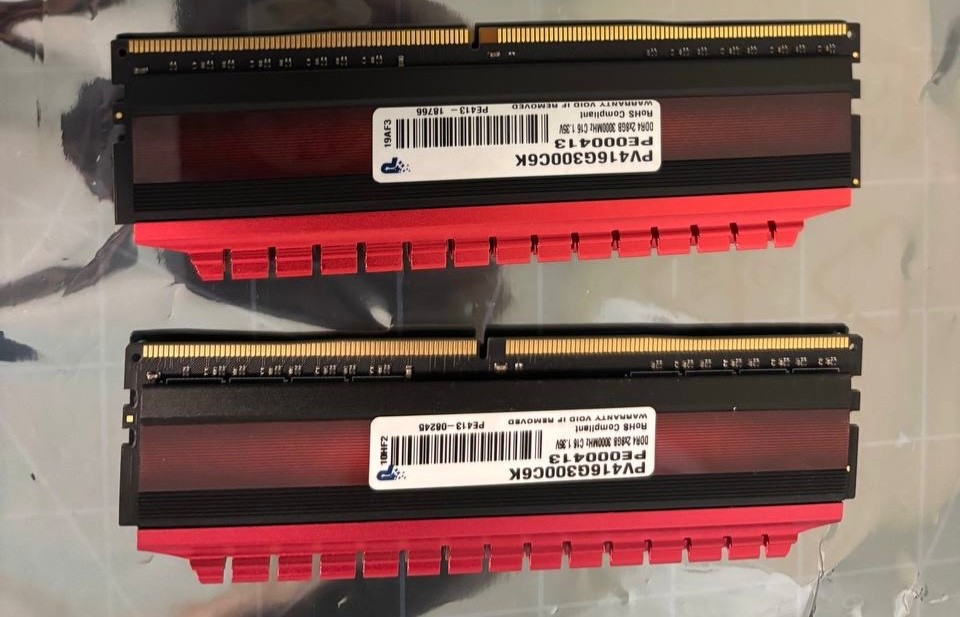 Used Patriot Memory Viper 4 Series DDR4 16GB [2 x 8GB] 3000MHz Kit (pv416g300c6k