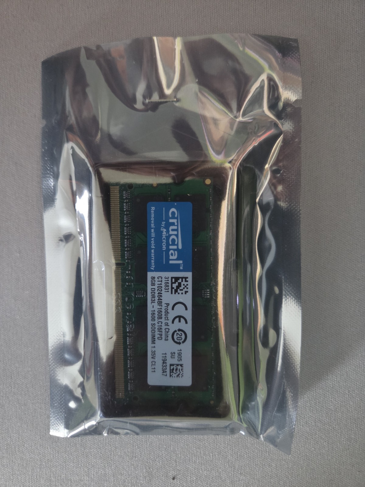 Crucial CT102464BF160B 8GB SO-DIMM PC3-12800 (DDR3-1600) Memory