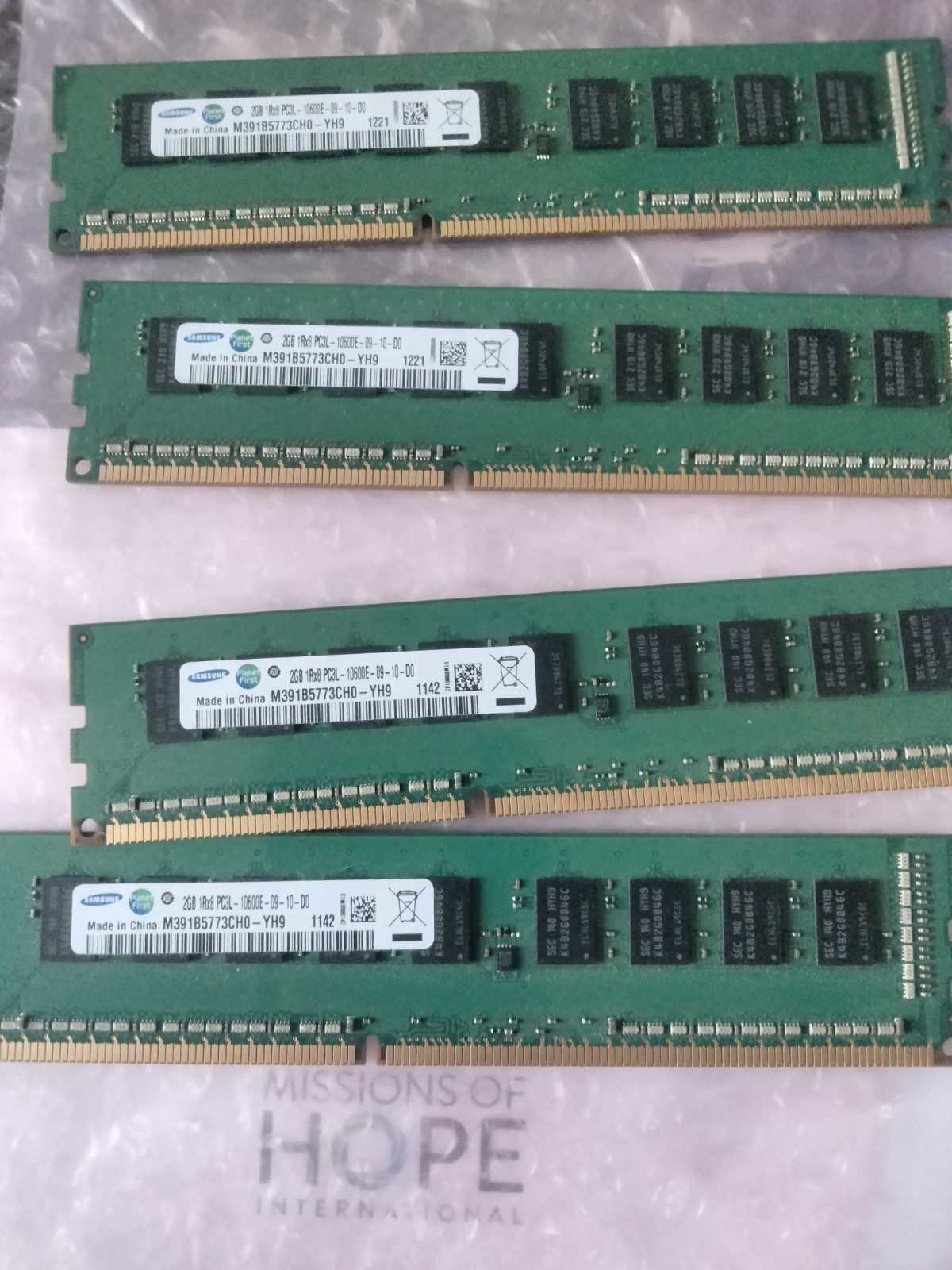 M391B5773CH0-YH9 Samsung 2GB PC3-10600 DDR3-1333MHz ECC Unbuffered CL9 240-Pin D