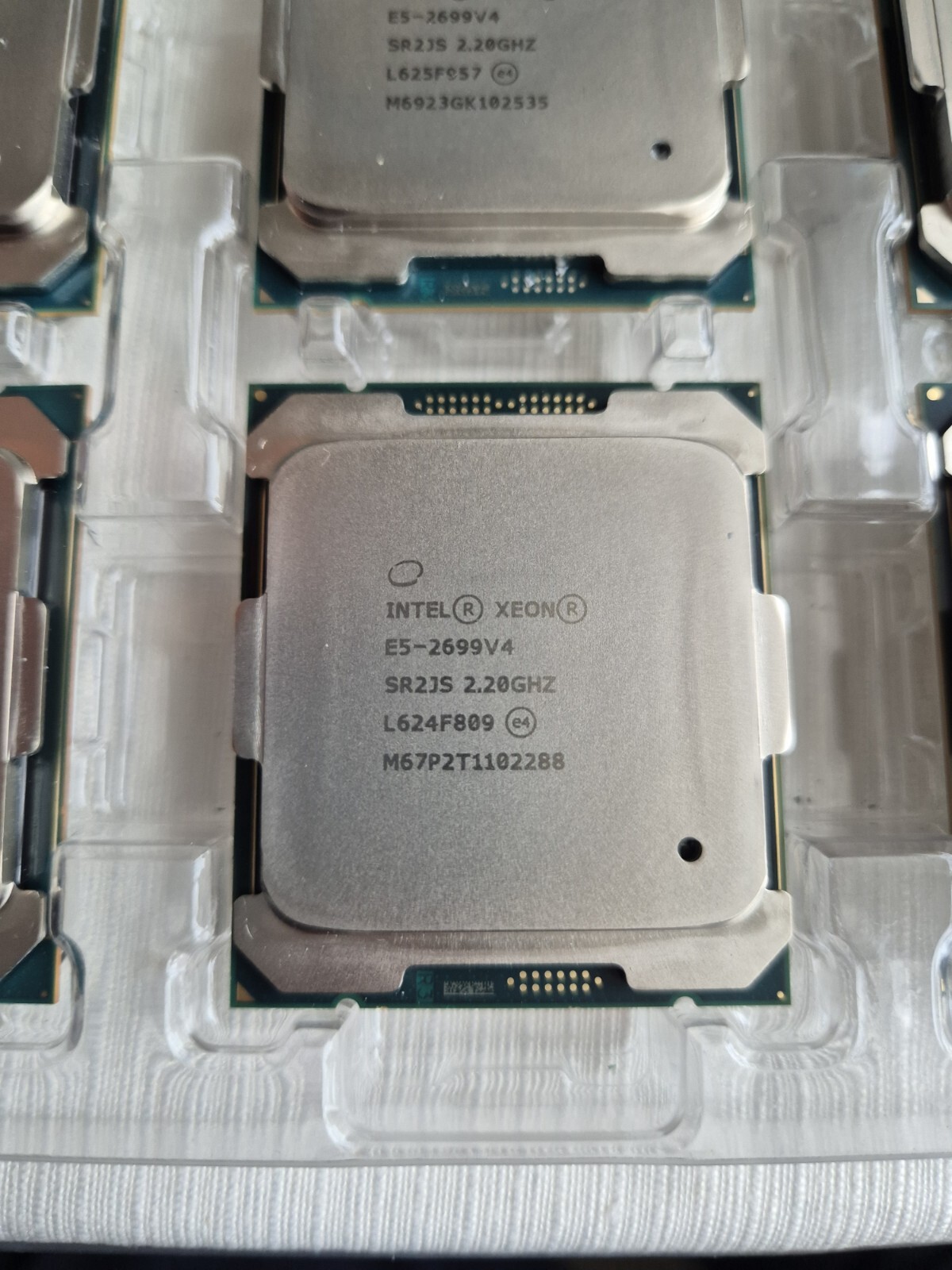 Intel Xeon E5 2699 V4 CPU Processor 22 Core SR2JS LGA2011-3 55M Cache 3.60 GHz