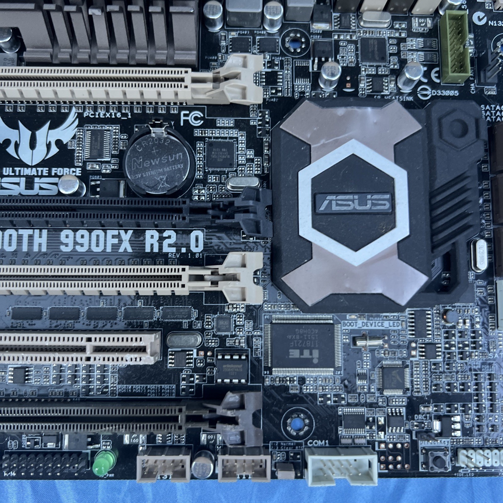 ASUS Sabertooth 990FX R2.0 Motherboard Socket AM3 Untested Parts Or Repairs #1