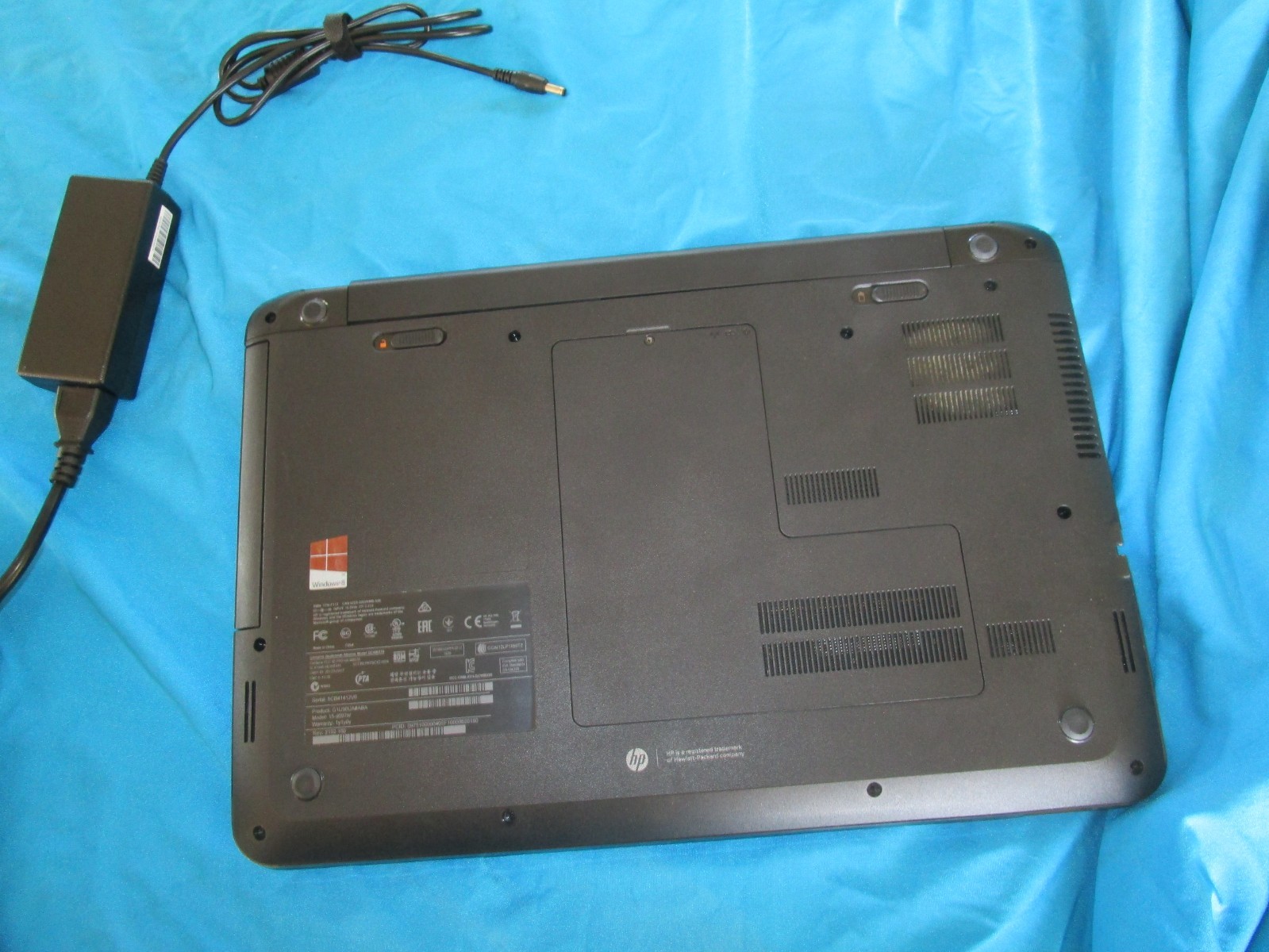 HP 15-D097NR Touch LCD Computer 15.6″ LED AMD 8MBDDR 1TB HD DVD WIN8.1 WIFI LAN