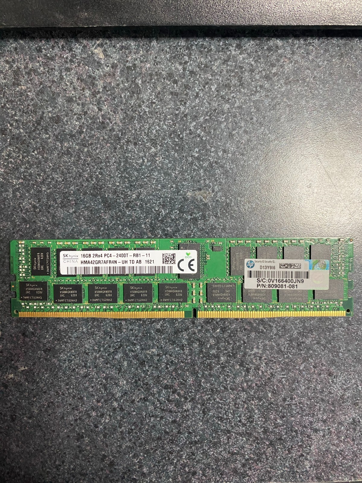 Hynix 16GB PC4-19200 DDR4-2400MHz Registered ECC CL17 HMA42GR7AFR4N-UH
