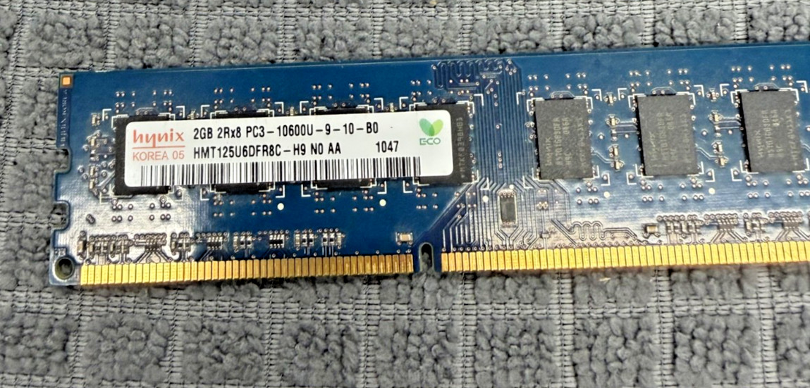 Hynix #6 HMT351U6CFR8C-H9 4 GB Memory