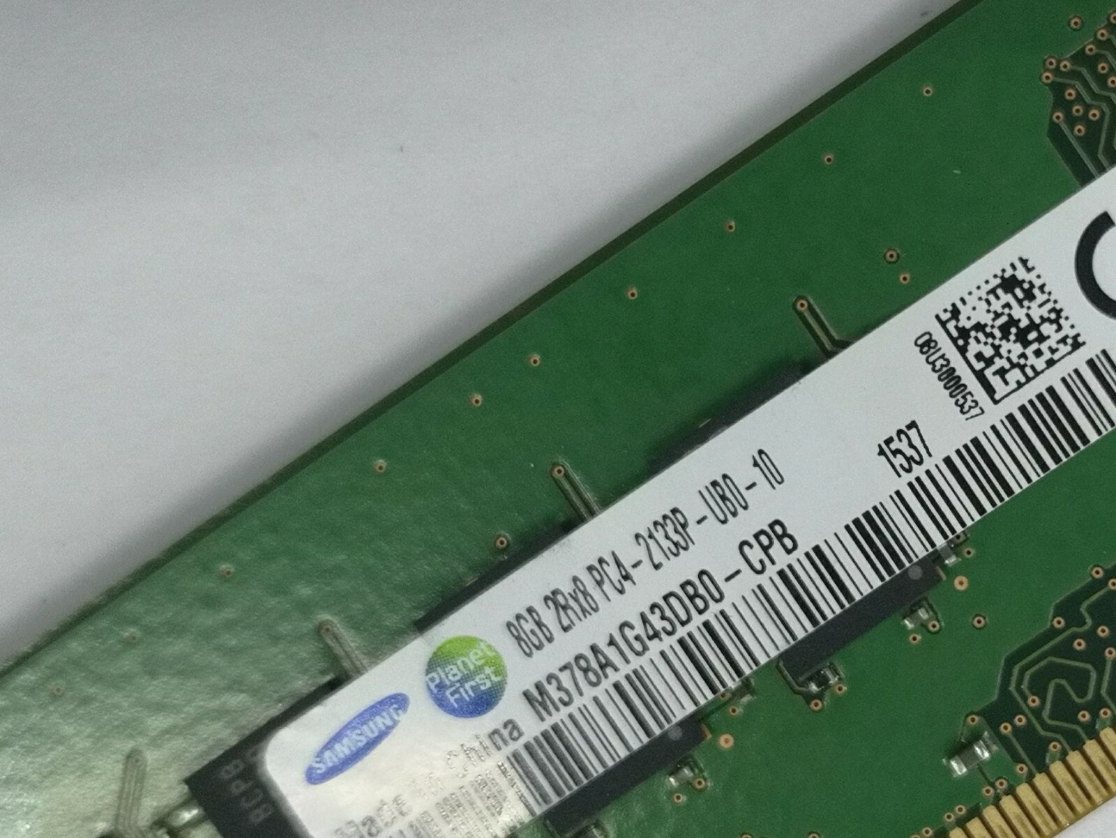 SAMSUNG 8GB DDR4 2133 2Rx8 PC4-17000 M378A1G43DB0-CPB 288pin Desktop DIMM RAM