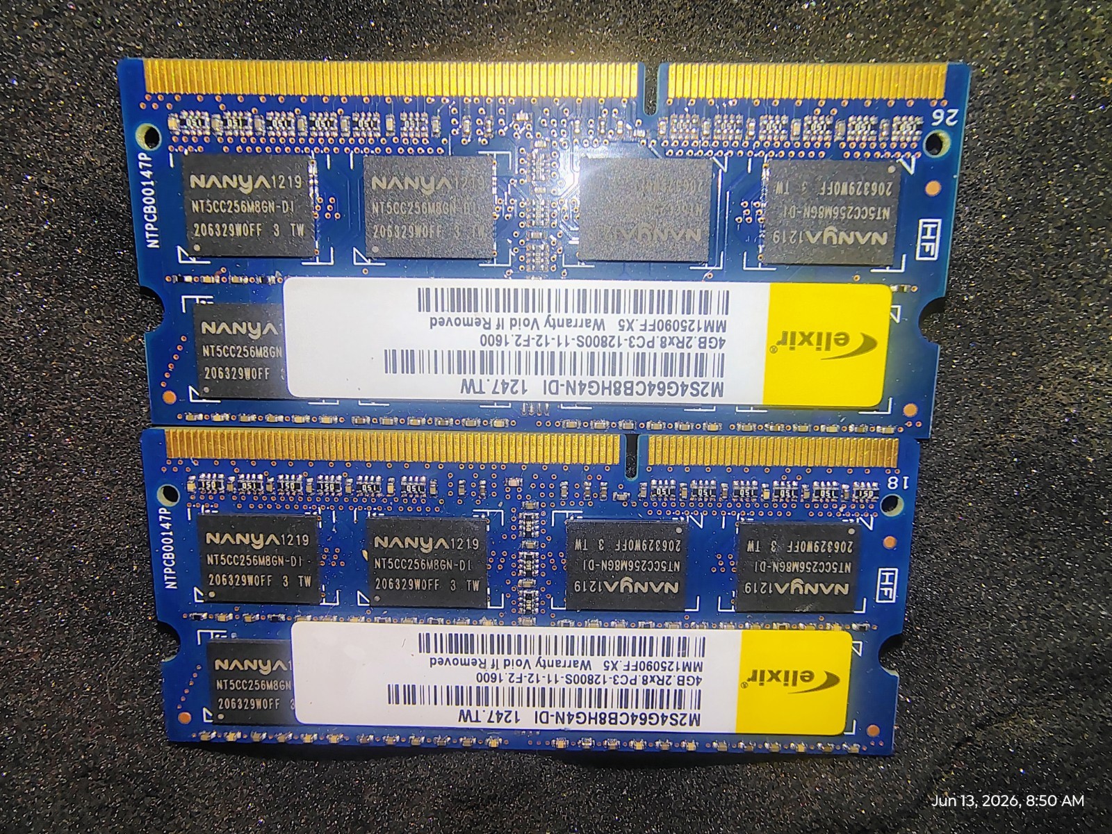 Nanya Elixir 8GB (2x4GB) DDR3-1600 PC3-12800S 204-Pin SO-DIMM Protogen Food