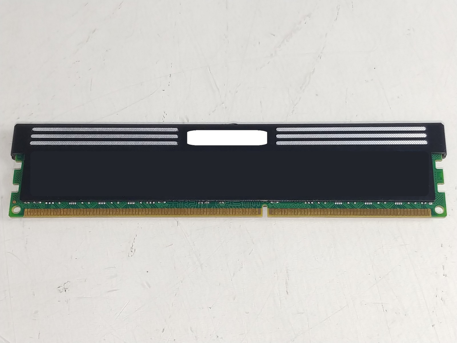 Lot of 2 Mixed Brand 4GB PC3-12800 (DDR3-1600) 2Rx8 DDR3 Shielded Desktop RAM