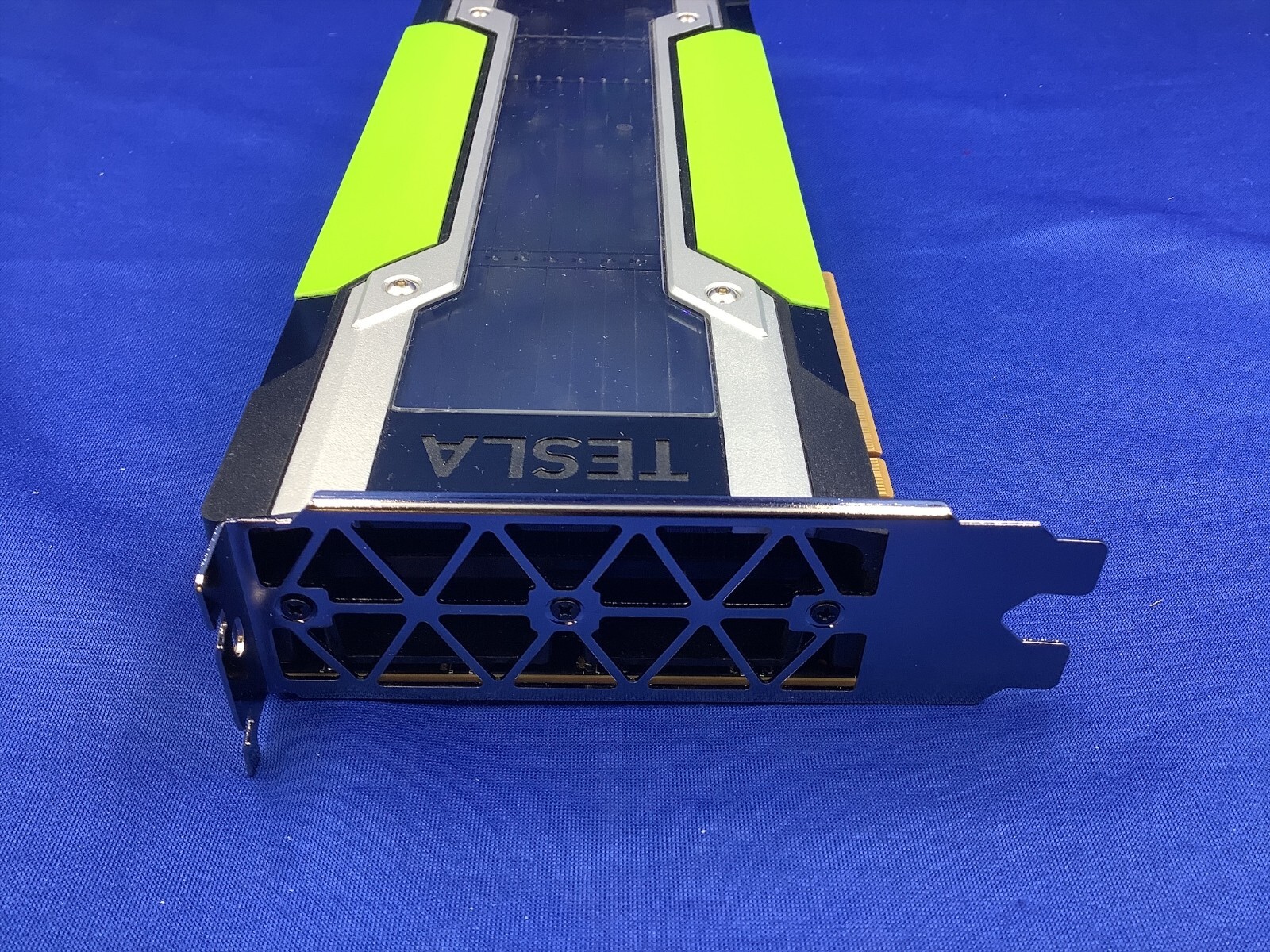 NVIDIA TESLA P100 PASCAL GPU ACCELERATOR 12GB GRAPHICS CARD