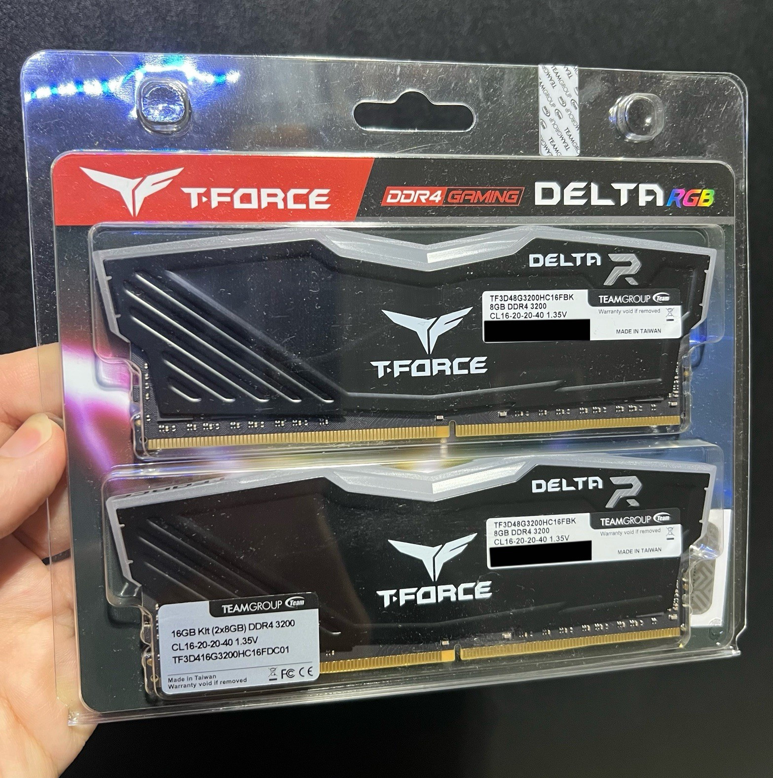 TEAMGROUP T-FORCE DELTA RGB 16GB (2x8GB) DDR4-3200 PC4-25600 DIMM