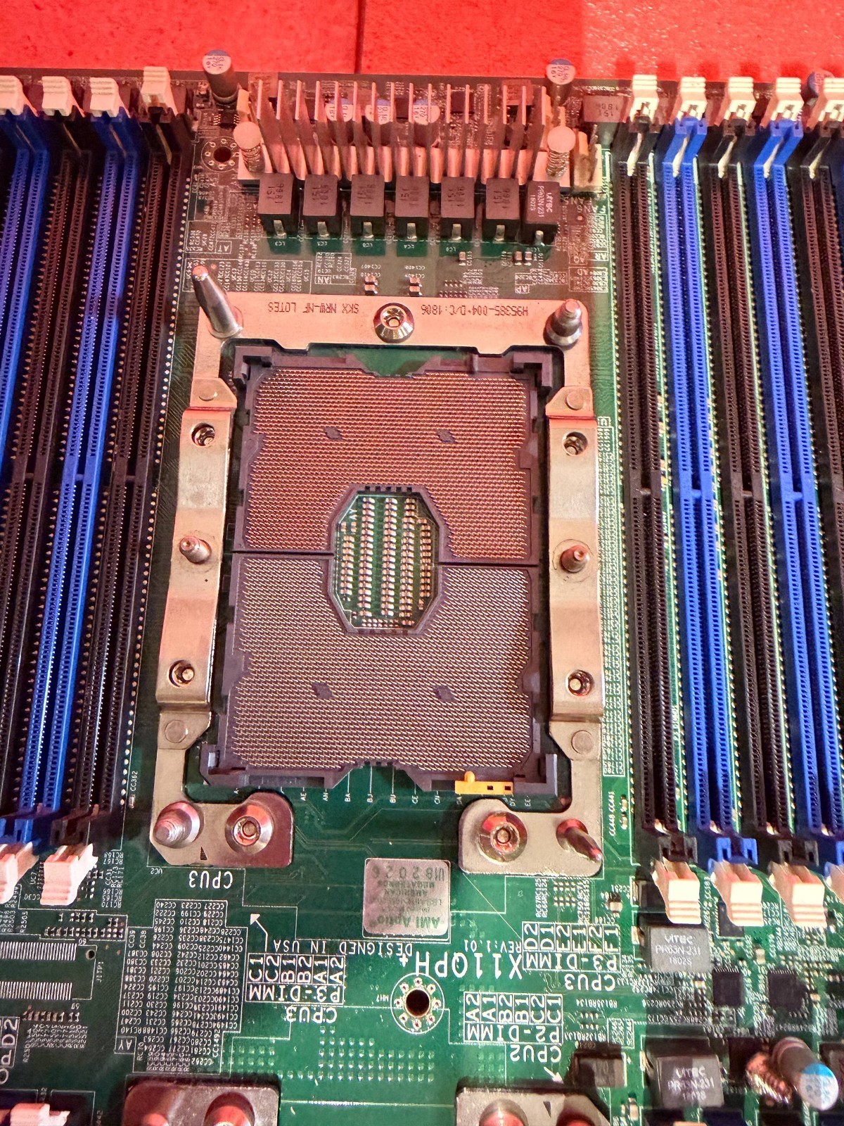 Supermicro X11QPH+ Intel C621 Quad Socket P LGA3647 Proprietary Motherboard
