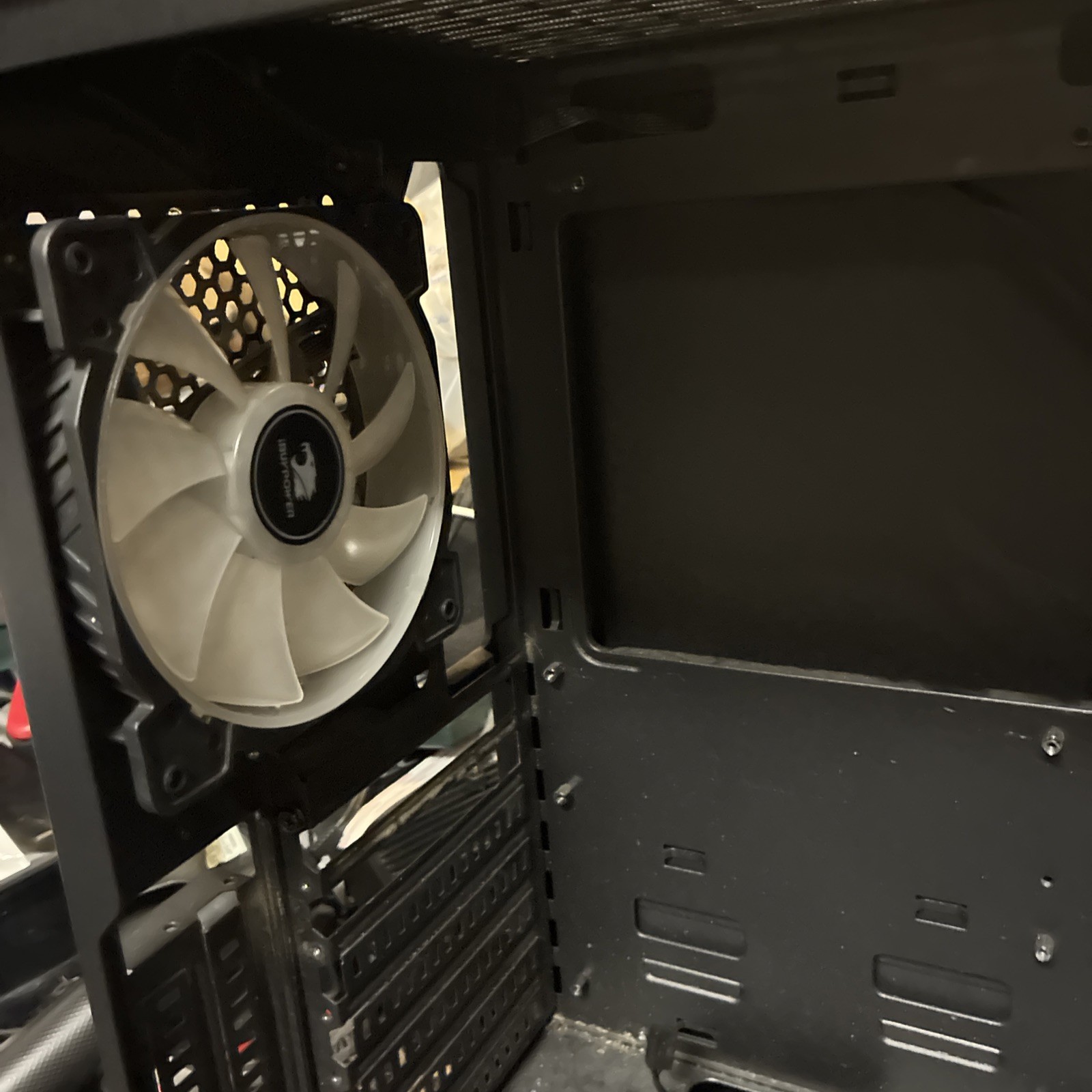 iBUYPOWER Trace 7 Mesh Pro Mirrored ARGB Gaming Case with 4 Fans