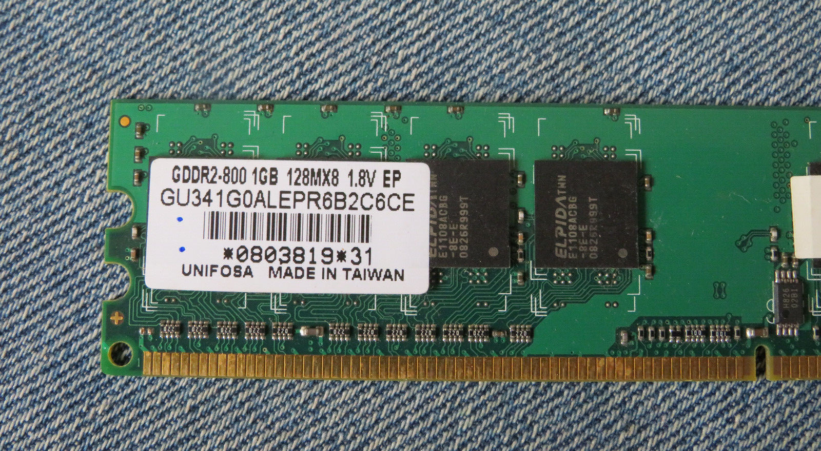  Desktop RAM GDDR2-800 1GB 128MX8 1.8V EP DIMM
