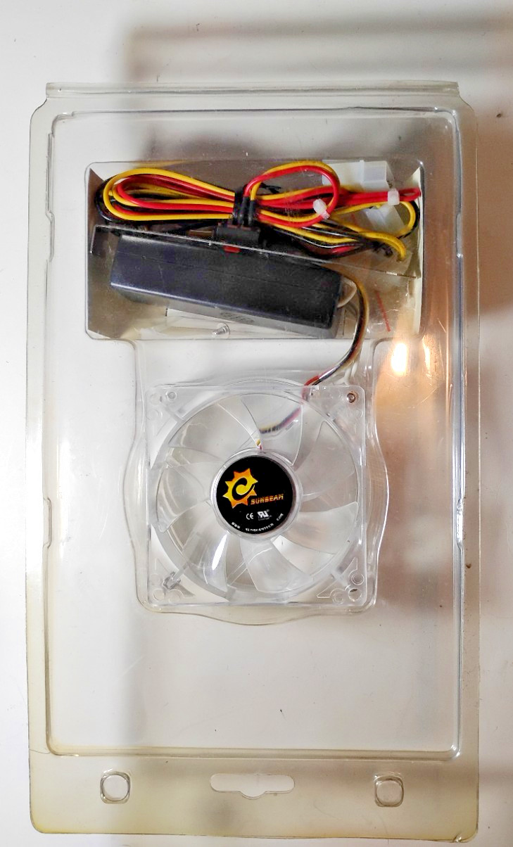 Sunbeamtech 80mm LED Crystal Case Fan Clear Blue LED 4-Pin Molex PC Cooling