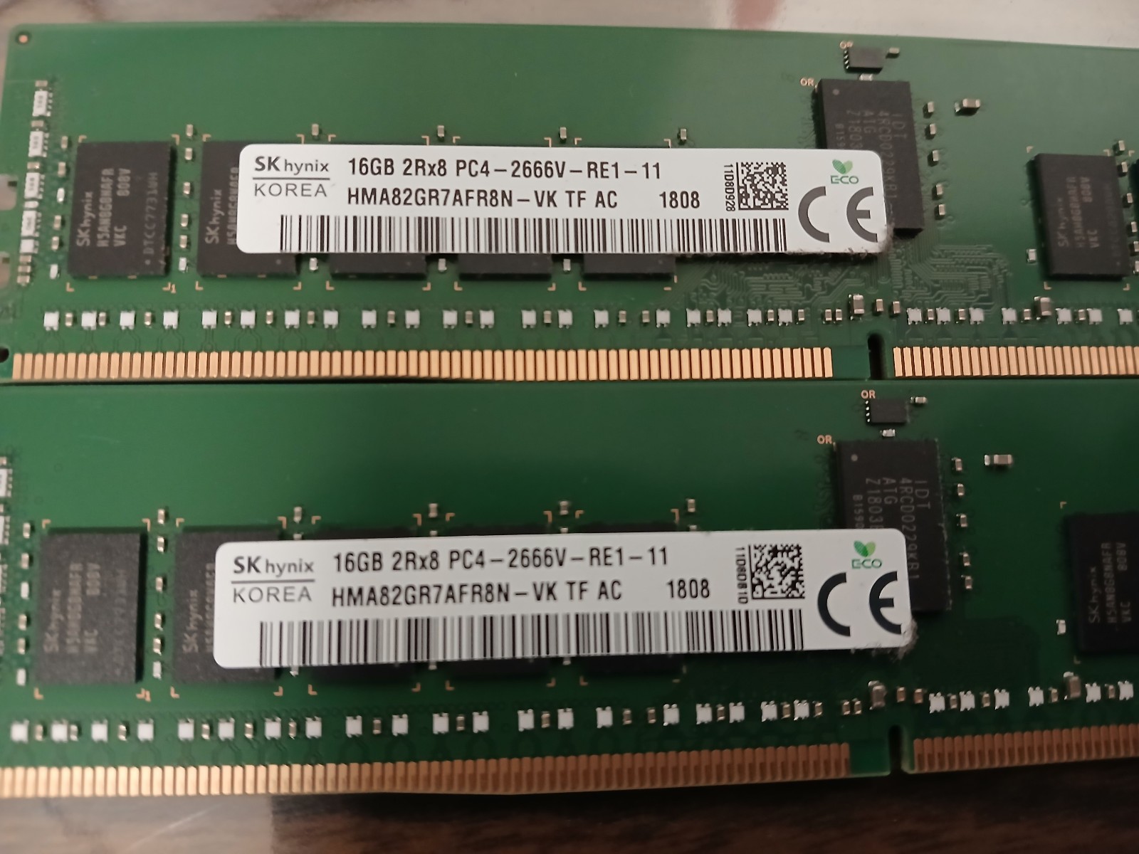 2x SK hynix Korea Registered Server RAM ECC RDIMM 16GB 2Rx8 PC4-2666V-RE1-11